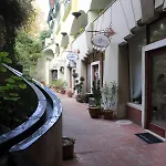 Apartment Gold