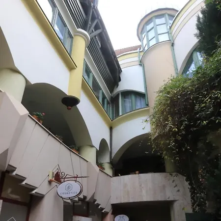 Apartmán Gold Pětikostelí